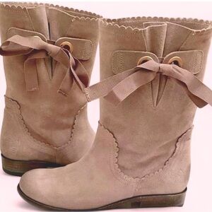 🎉HP! Italian Designer Distressed Suede Ribbon Detail Moto Boots (EUC)